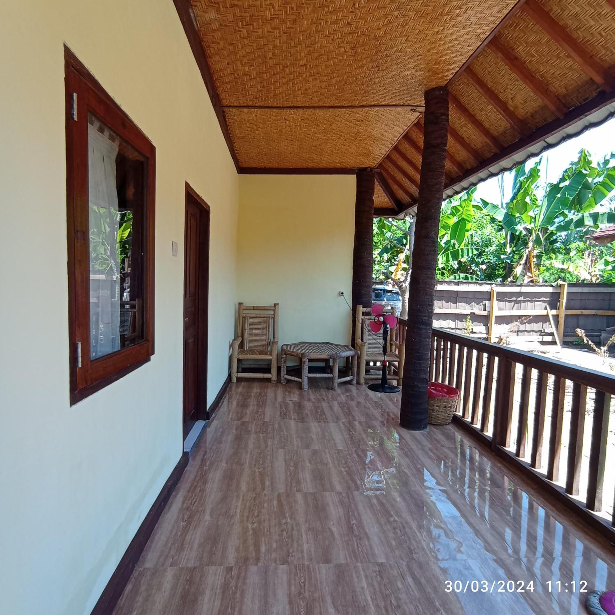 Tangga Bungalows Gili Air Exterior photo